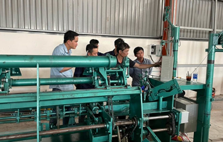 Ra mắt máy dệt lưới B40 chạy bằng Servo hộp số tự động